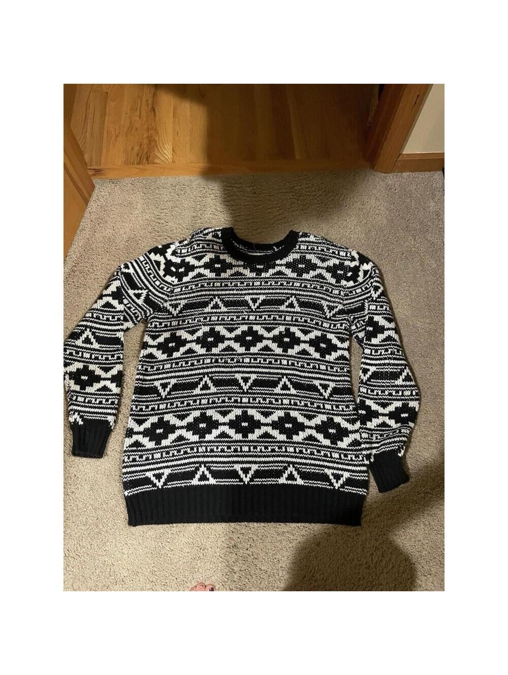 Juniors Pacsun Knitted Sweater Pull Over Black/ White M Medium